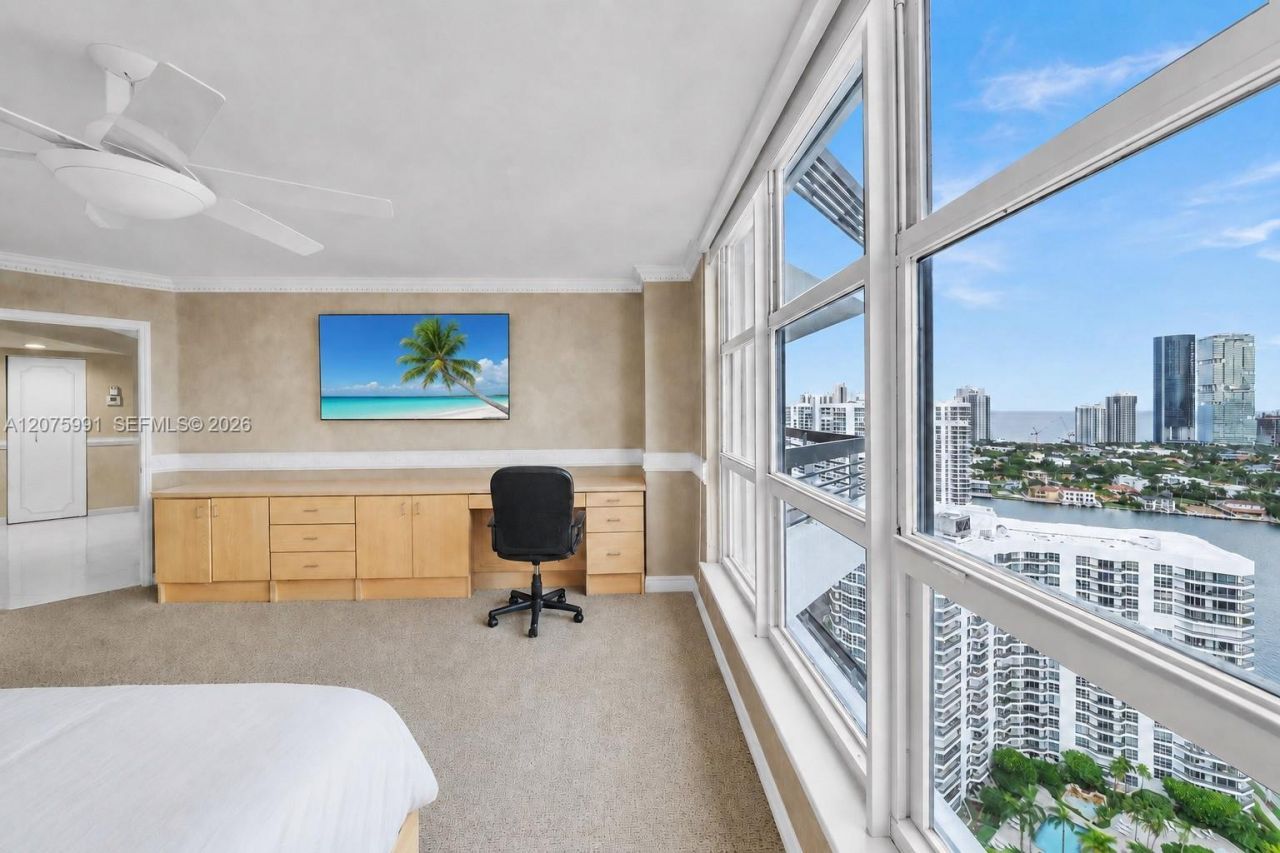 3530 Mystic Pointe Dr , Unit 3210, Aventura, FL 33180 Photo
