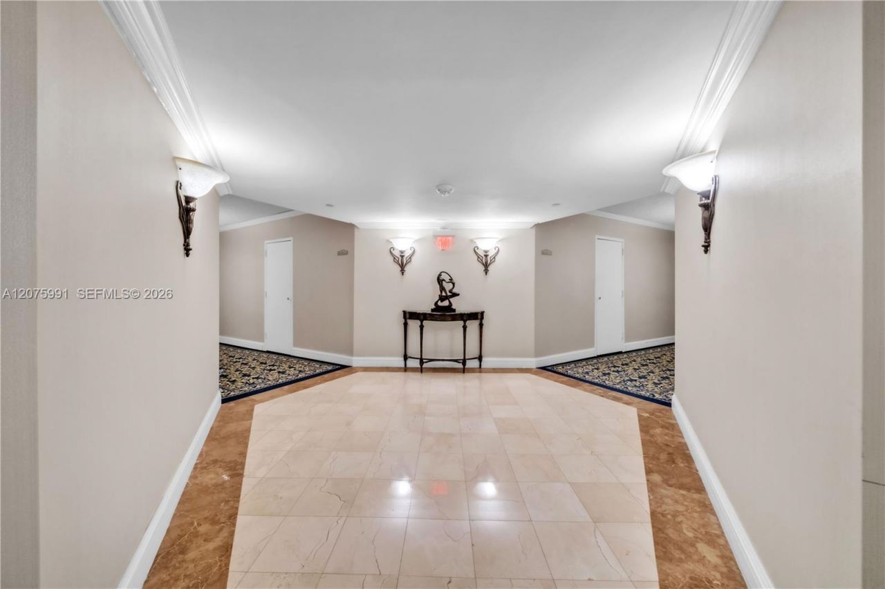 3530 Mystic Pointe Dr , Unit 3210, Aventura, FL 33180 Photo