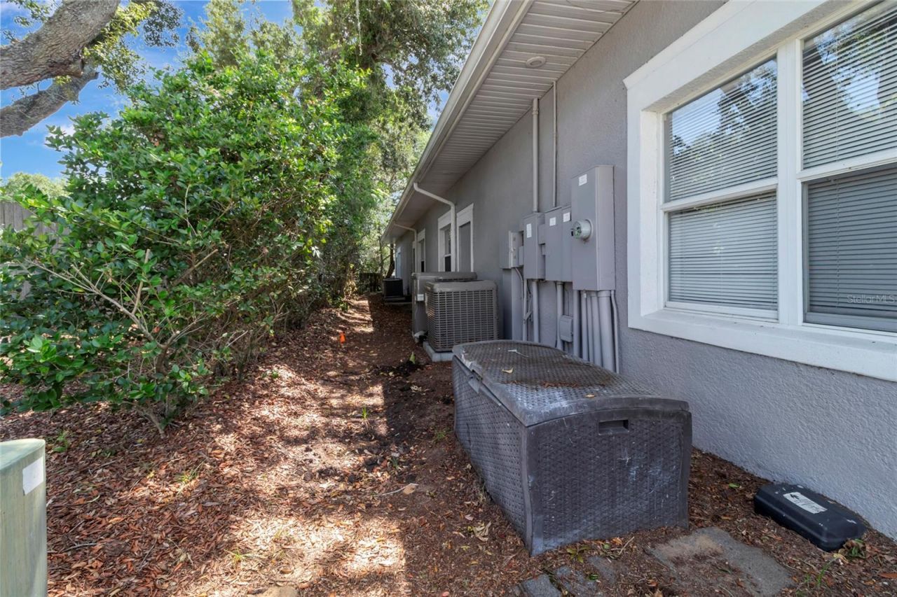 105 E Baker Street , Minneola, FL 34715 Photo