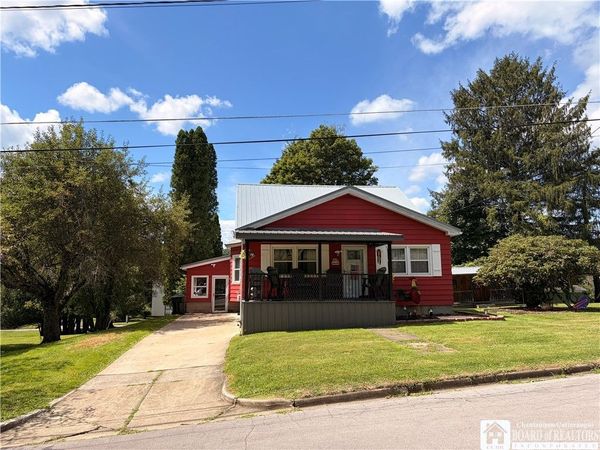 133 Woodlawn Avenue, Jamestown, NY 14701