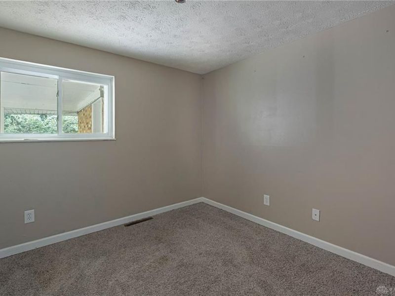 3852 Waterbury Drive, Kettering, OH 45439 Photo 14