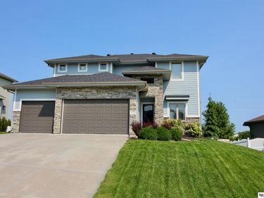 11723 S 109th Street, Papillion, NE 68046