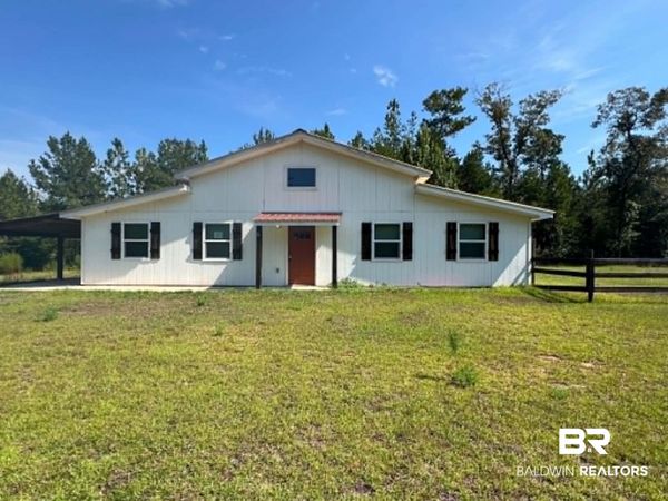 2588 Wolf Log Road, Flomaton, AL 36441