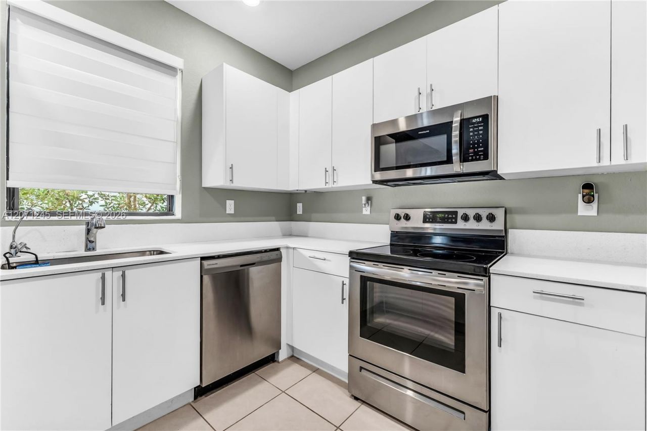 20397 NW 6th Pl, Miami Gardens, FL 33169 Photo
