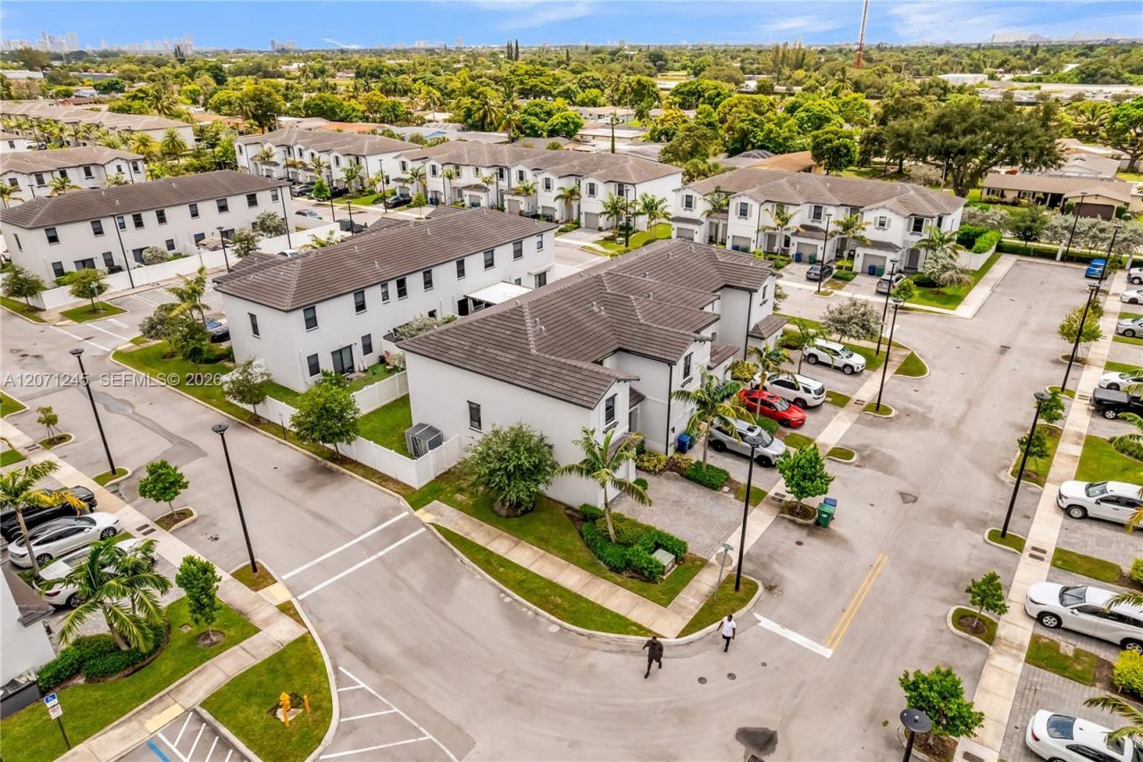 20397 NW 6th Pl, Miami Gardens, FL 33169 Photo