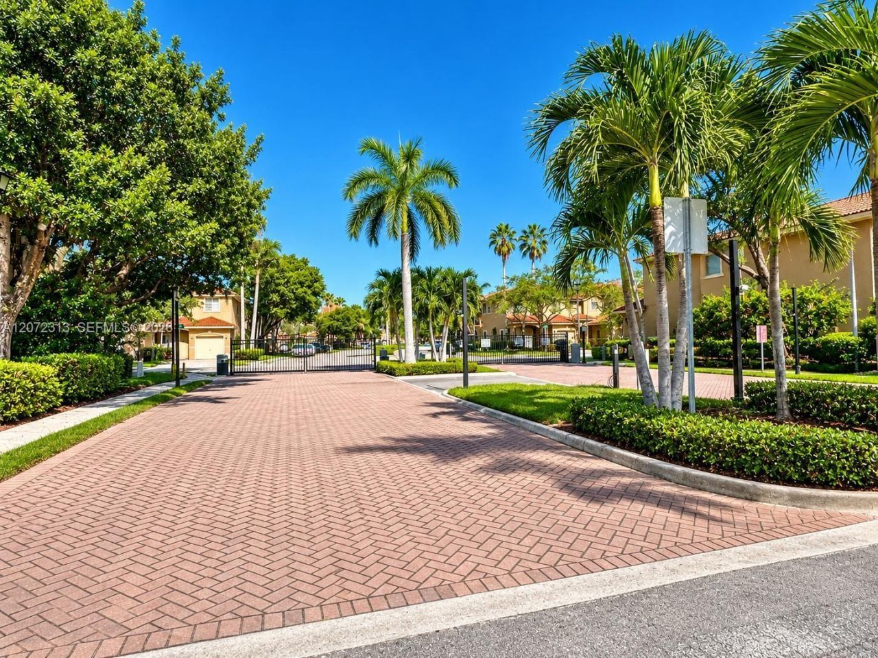 8503 SW 214th Way , Cutler Bay, FL 33189 Photo