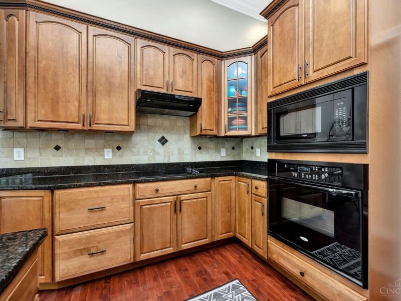115 Hunter Woods Drive, Oxford, OH 45056 Photo 15