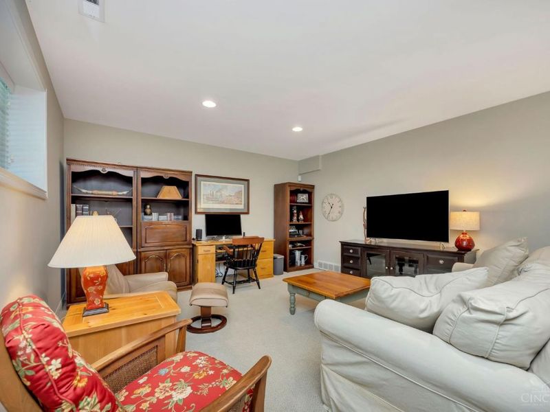 115 Hunter Woods Drive, Oxford, OH 45056 Photo 34