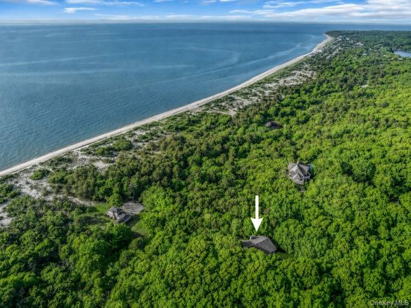 3645 Soundview Avenue , Peconic, NY 11958