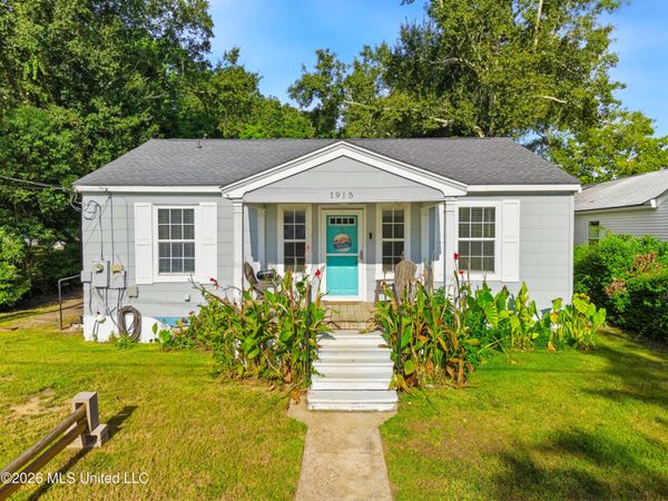 1915 9th Street, Pascagoula, MS 39567