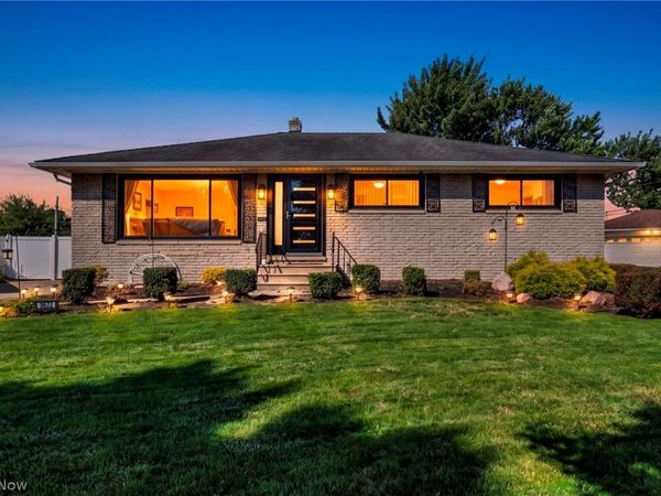 9672 Melody Lane , Brooklyn, OH 44144