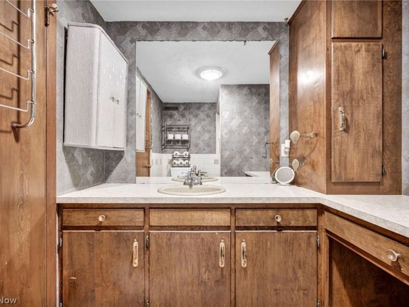 9672 Melody Lane , Brooklyn, OH 44144 Photo 34