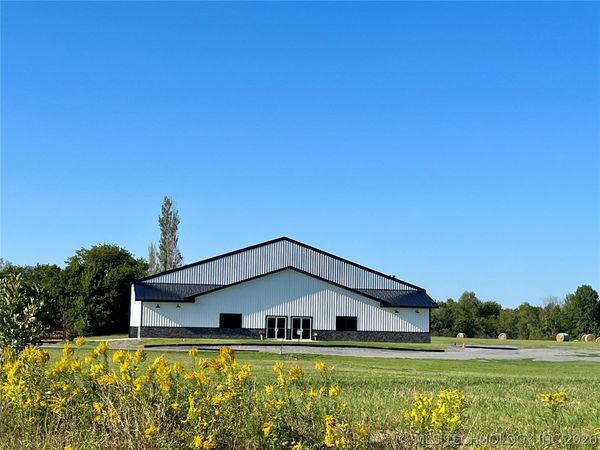 2710 S Cherokee Drive , Muskogee, OK 74403