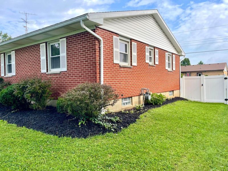 120 Central Street , Urbana, OH 43078 Photo 8