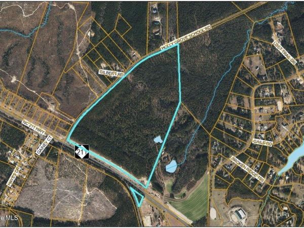 3319 Nc 211, Seven Lakes, NC 27376