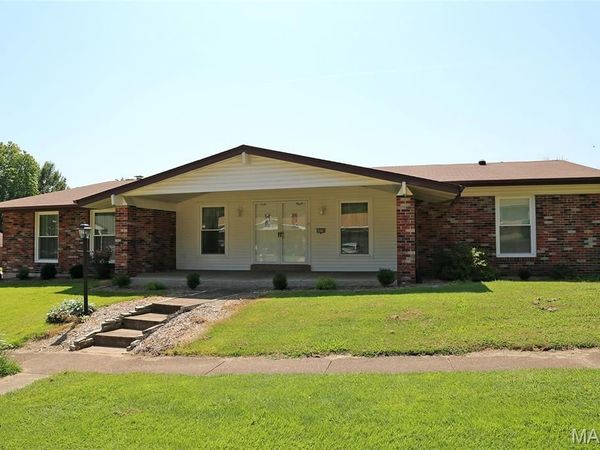 4828 Broad Oak Drive, Unincorporated, MO 63128