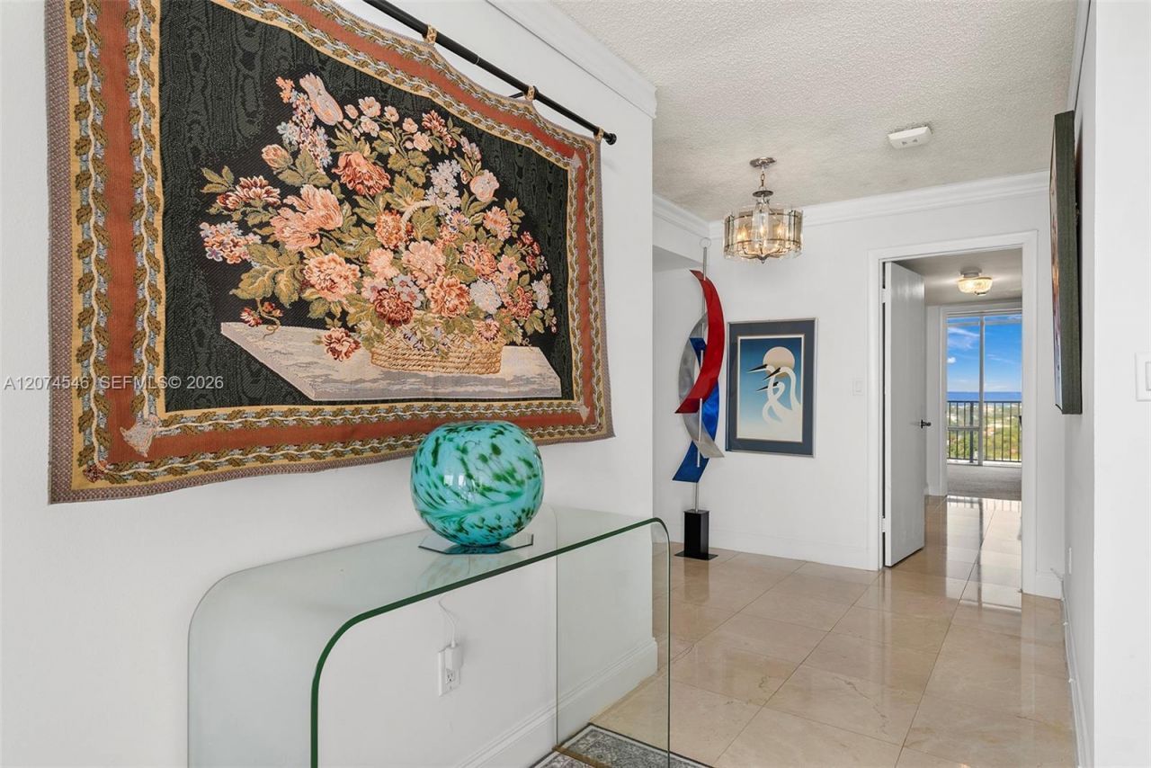 881 Ocean Dr , Unit 16F, Key Biscayne, FL 33149 Photo