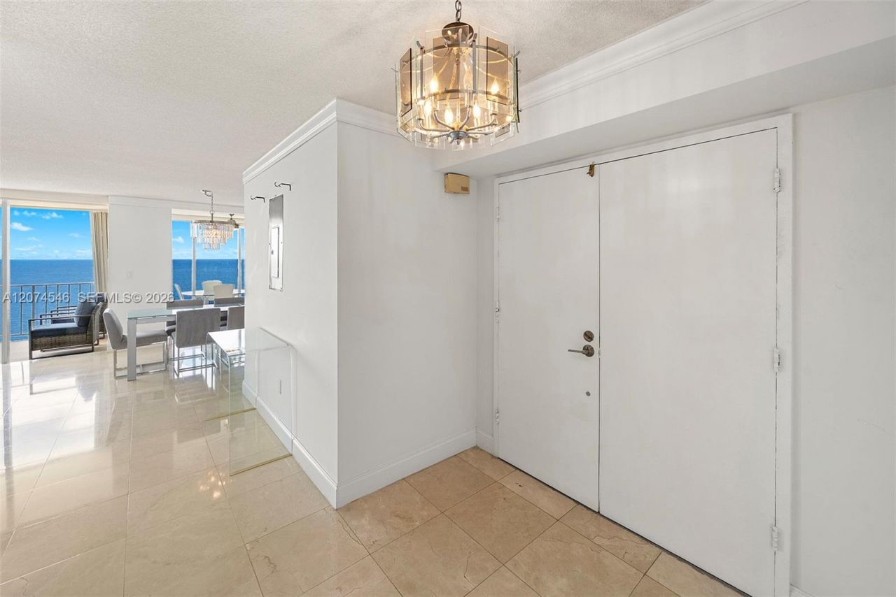 881 Ocean Dr , Unit 16F, Key Biscayne, FL 33149 Photo