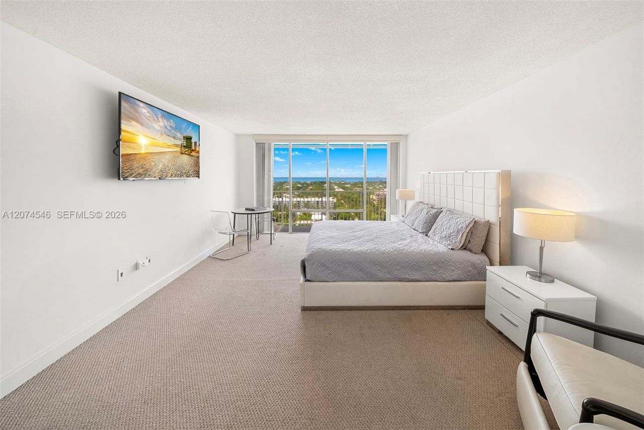 881 Ocean Dr , Unit 16F, Key Biscayne, FL 33149 Photo