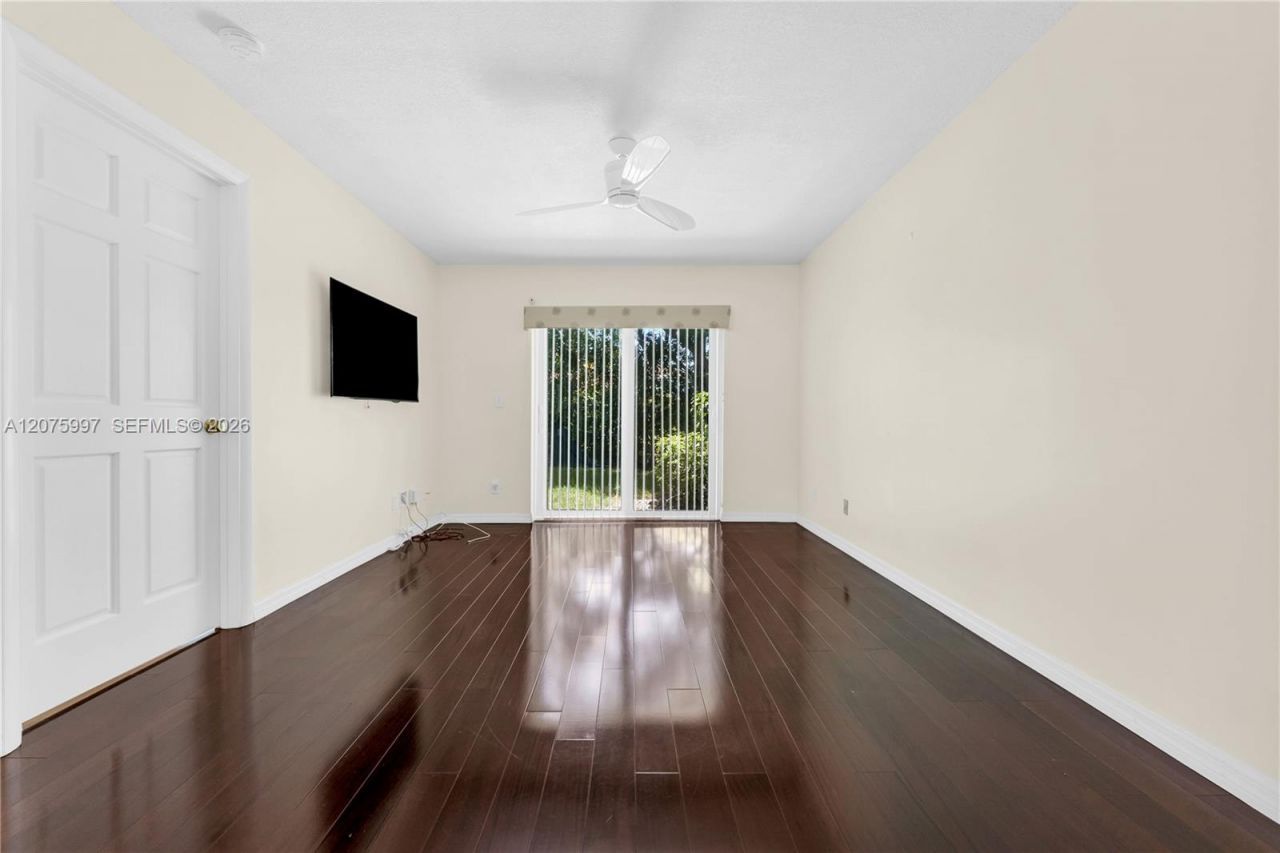 127 NW 108th Ave , Unit 643L, Pembroke Pines, FL 33026 Photo