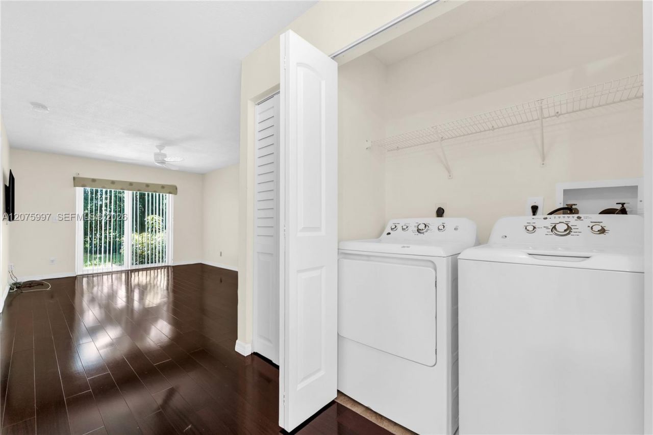 127 NW 108th Ave , Unit 643L, Pembroke Pines, FL 33026 Photo