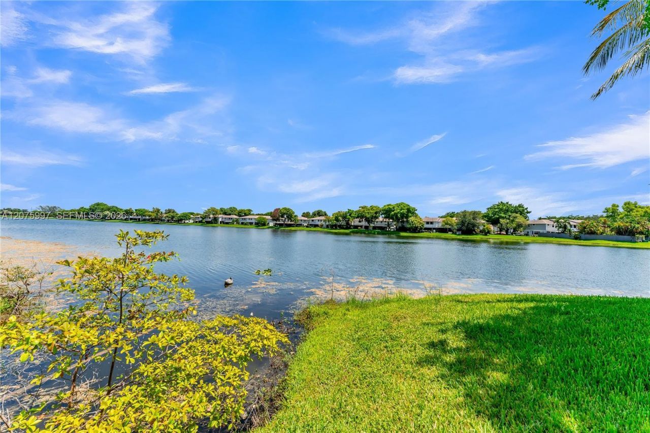 127 NW 108th Ave , Unit 643L, Pembroke Pines, FL 33026 Photo