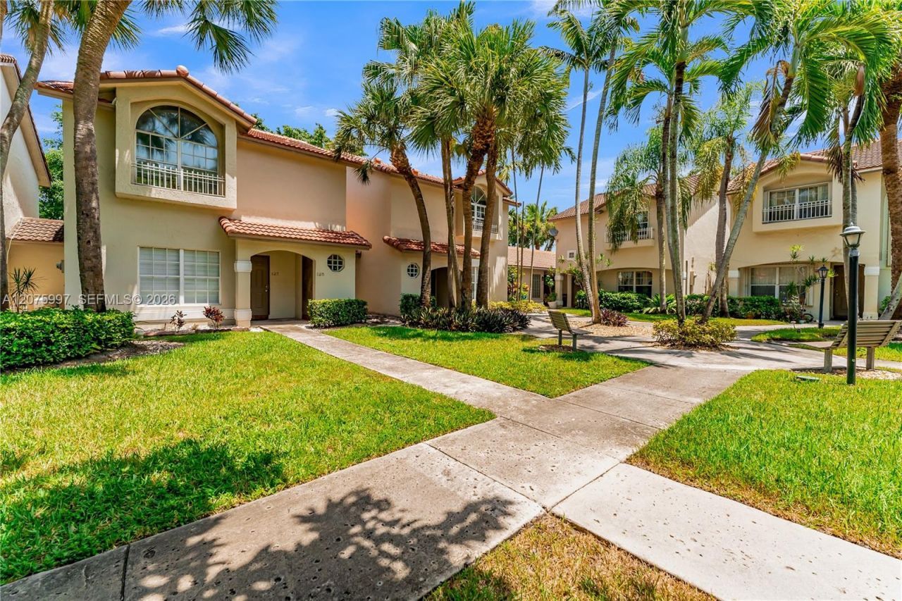 127 NW 108th Ave , Unit 643L, Pembroke Pines, FL 33026 Photo