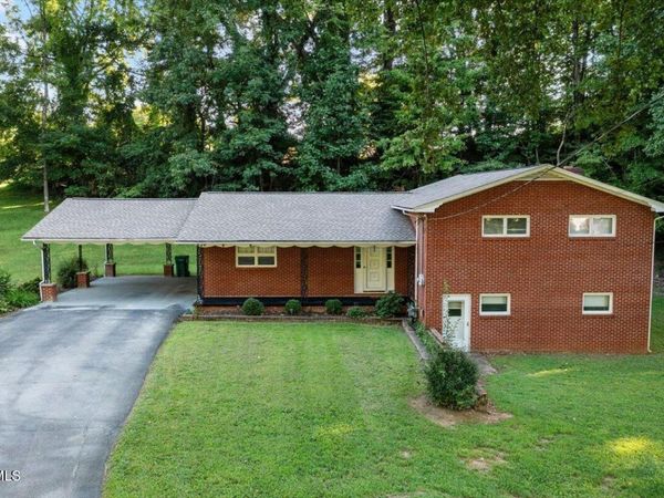 620 Valley Avenue, Erwin, TN 37650