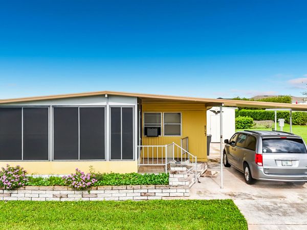 8723 28th Avenue Drive, Palmetto, FL 34221