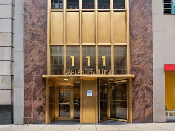 111 N Wabash Avenue , Chicago, IL 60602