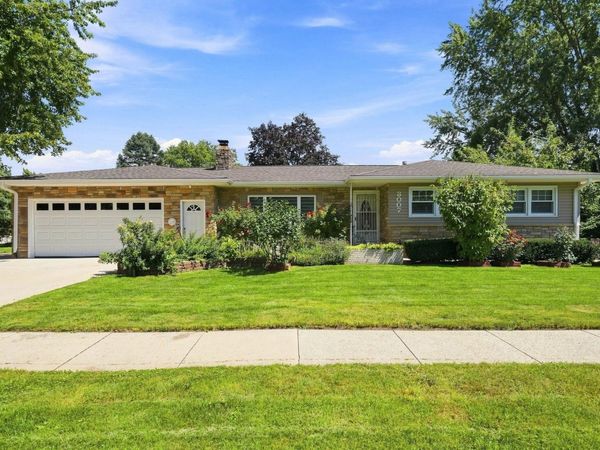 3007 W 9Th Street, Waterloo, IA 50702
