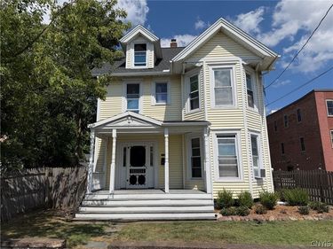 204 Brow Street, Liverpool, NY 13088