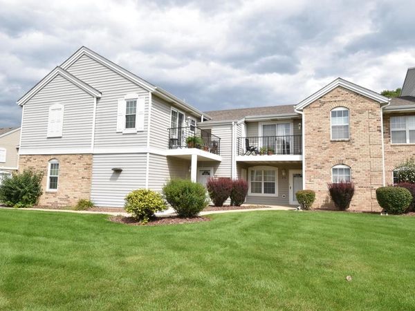 1208 N Sunnyslope DRIVE, Unit 104, Mount Pleasant, WI 53406