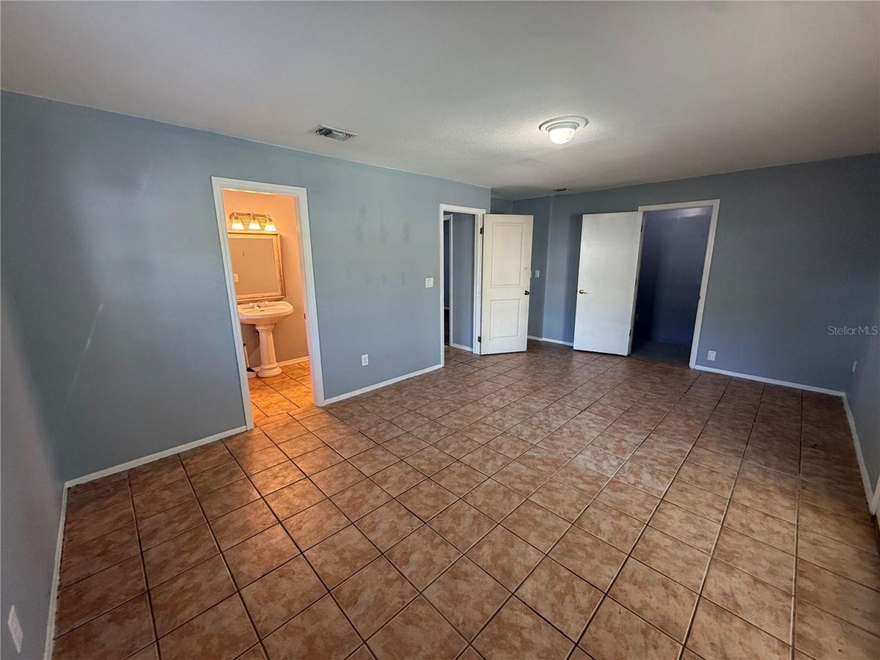 3306 Yule Tree Drive, Edgewater, FL 32141 Photo