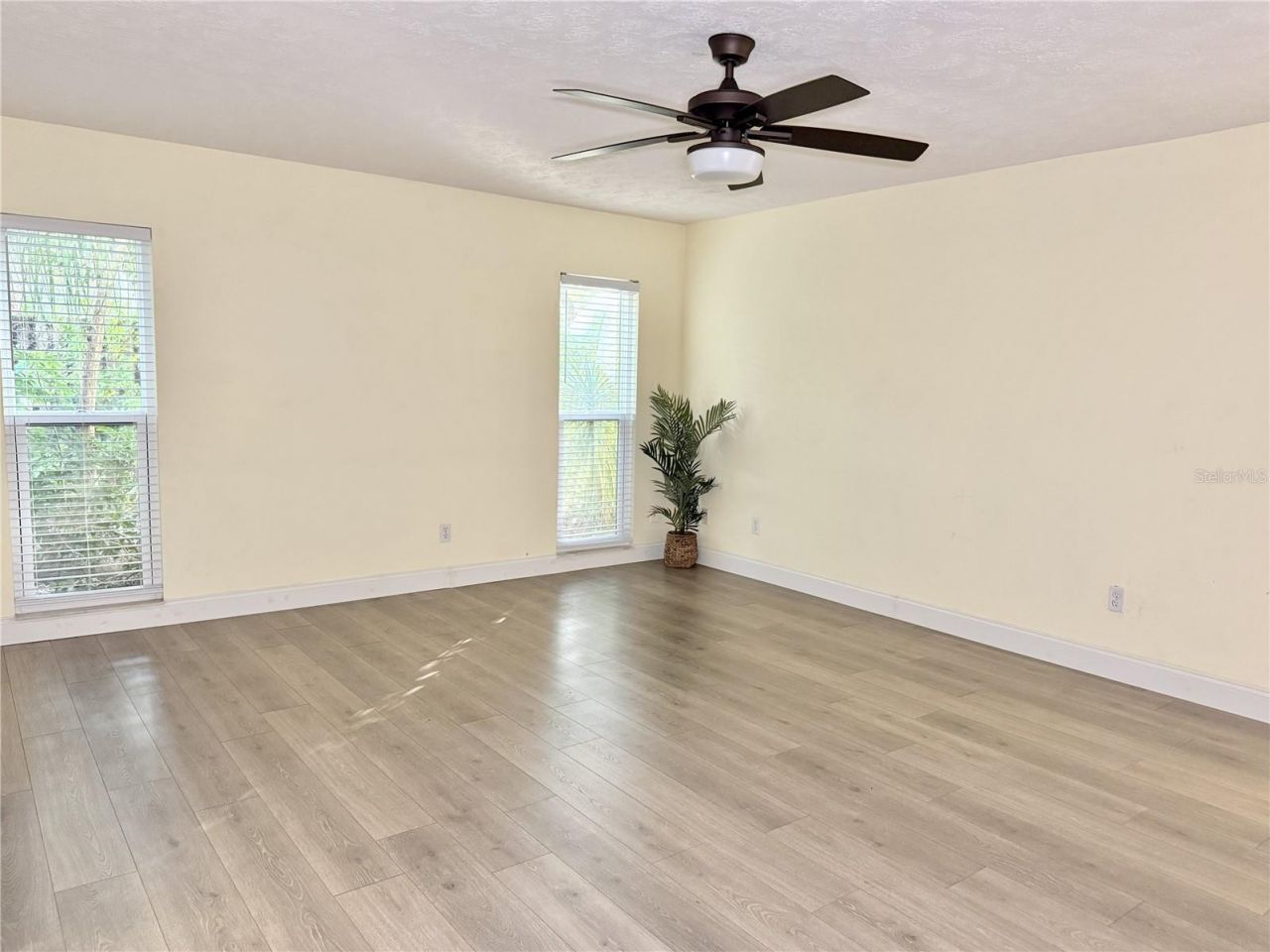 901 W River Dr , Temple Terrace, FL 33617 Photo