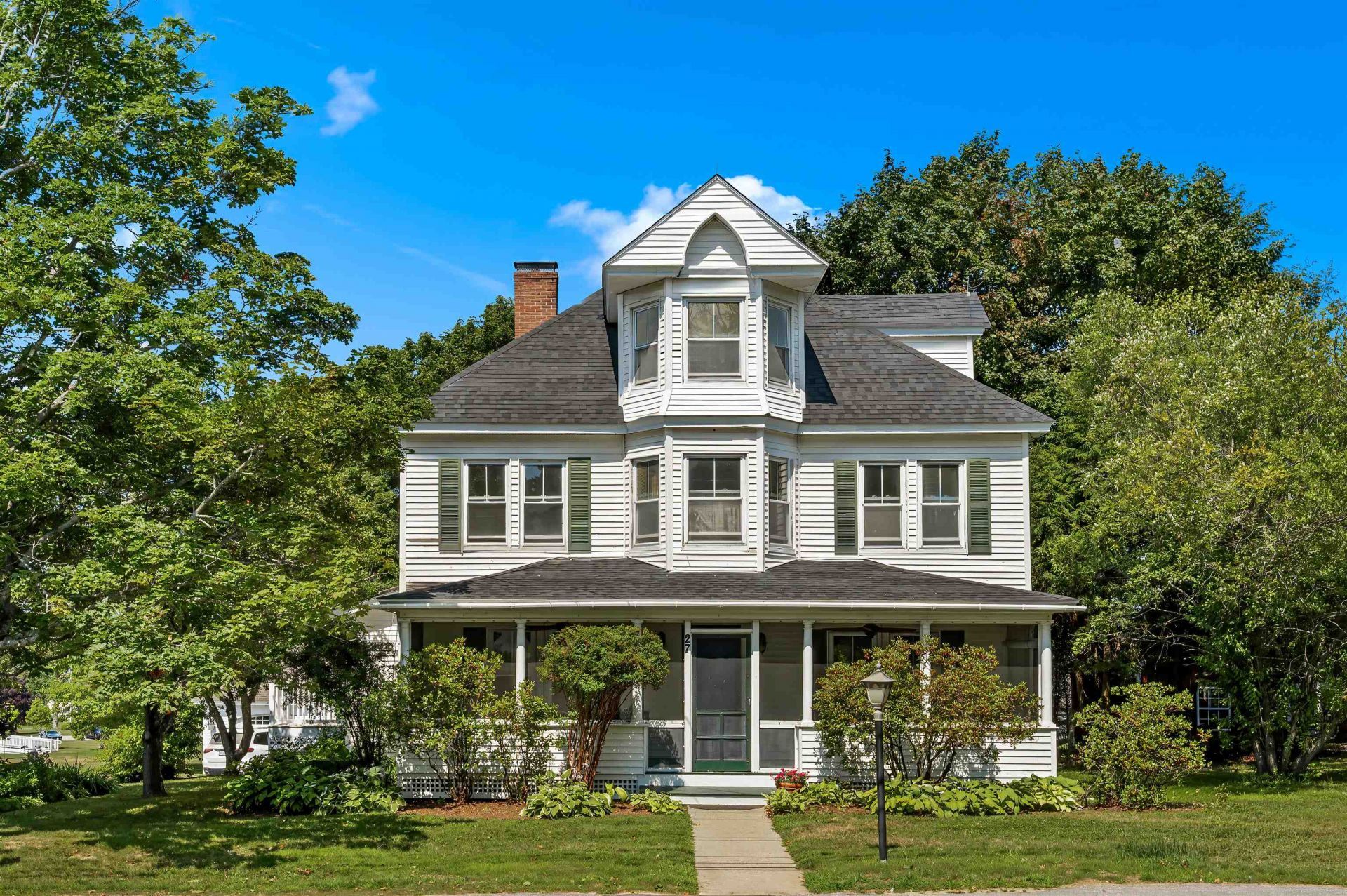 27 Seamans Road, New London, NH 03257 Main Photo
