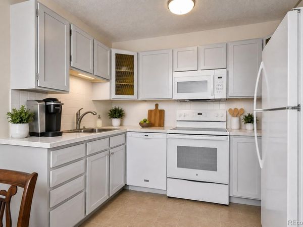 9385 E Center Avenue , Unit 6A, Denver, CO 80247