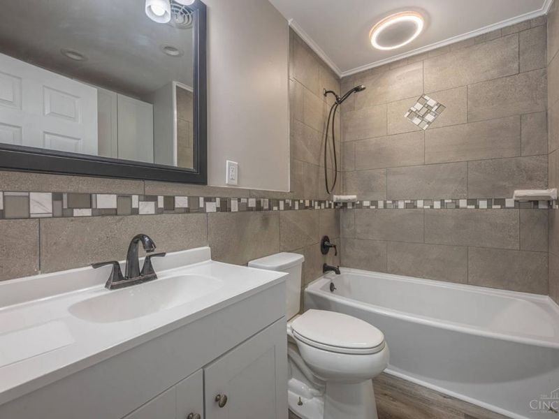 3382 Valley Wood Dr, Kettering, OH 45429 Photo 12