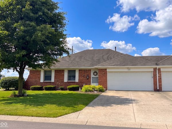 399 Vinewood Drive S, Brownsburg, IN 46112