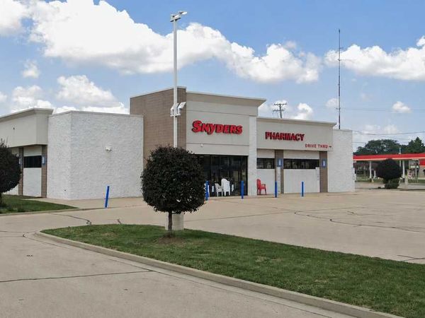 100 W Blackhawk Dr, Byron, IL 61010
