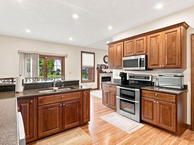 838 Marlow Circle , Marion, OH 43302 Photo 4
