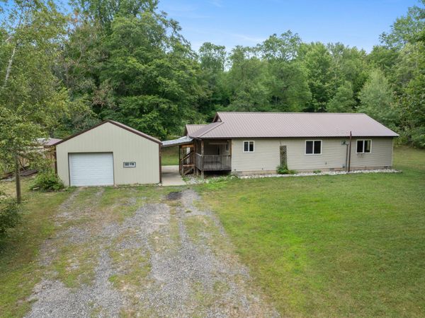11642 S Woodland Drive, Cadillac, MI 49601