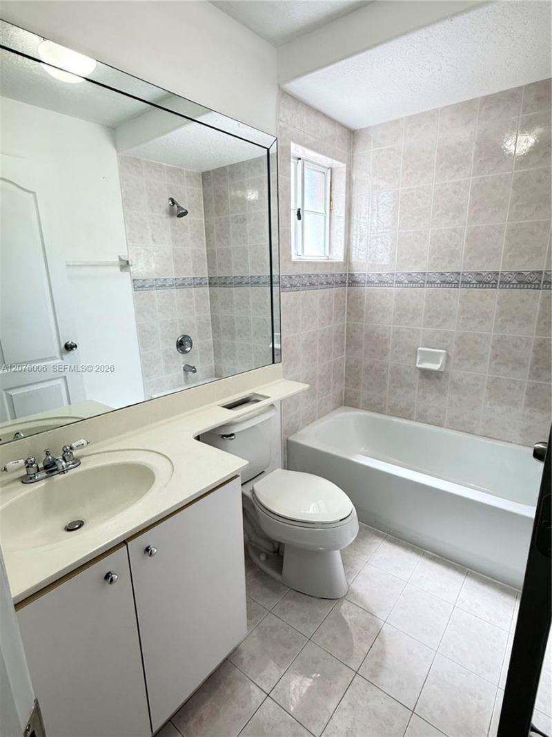 15957 SW 54th Ter , Miami, FL 33185 Photo