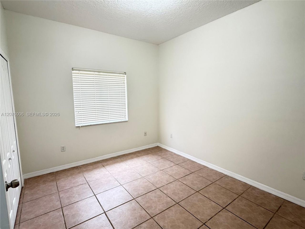15957 SW 54th Ter , Miami, FL 33185 Photo