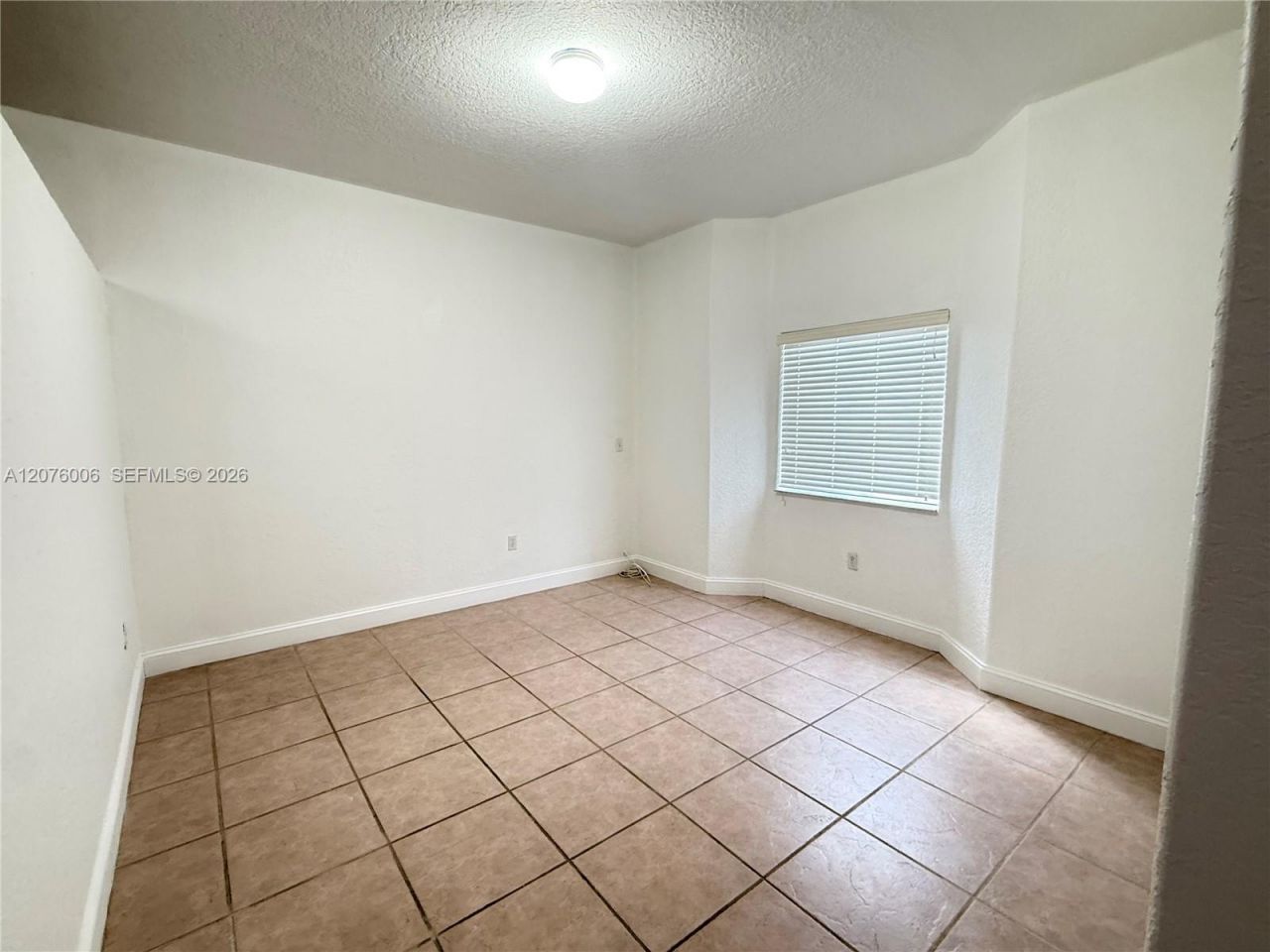 15957 SW 54th Ter , Miami, FL 33185 Photo
