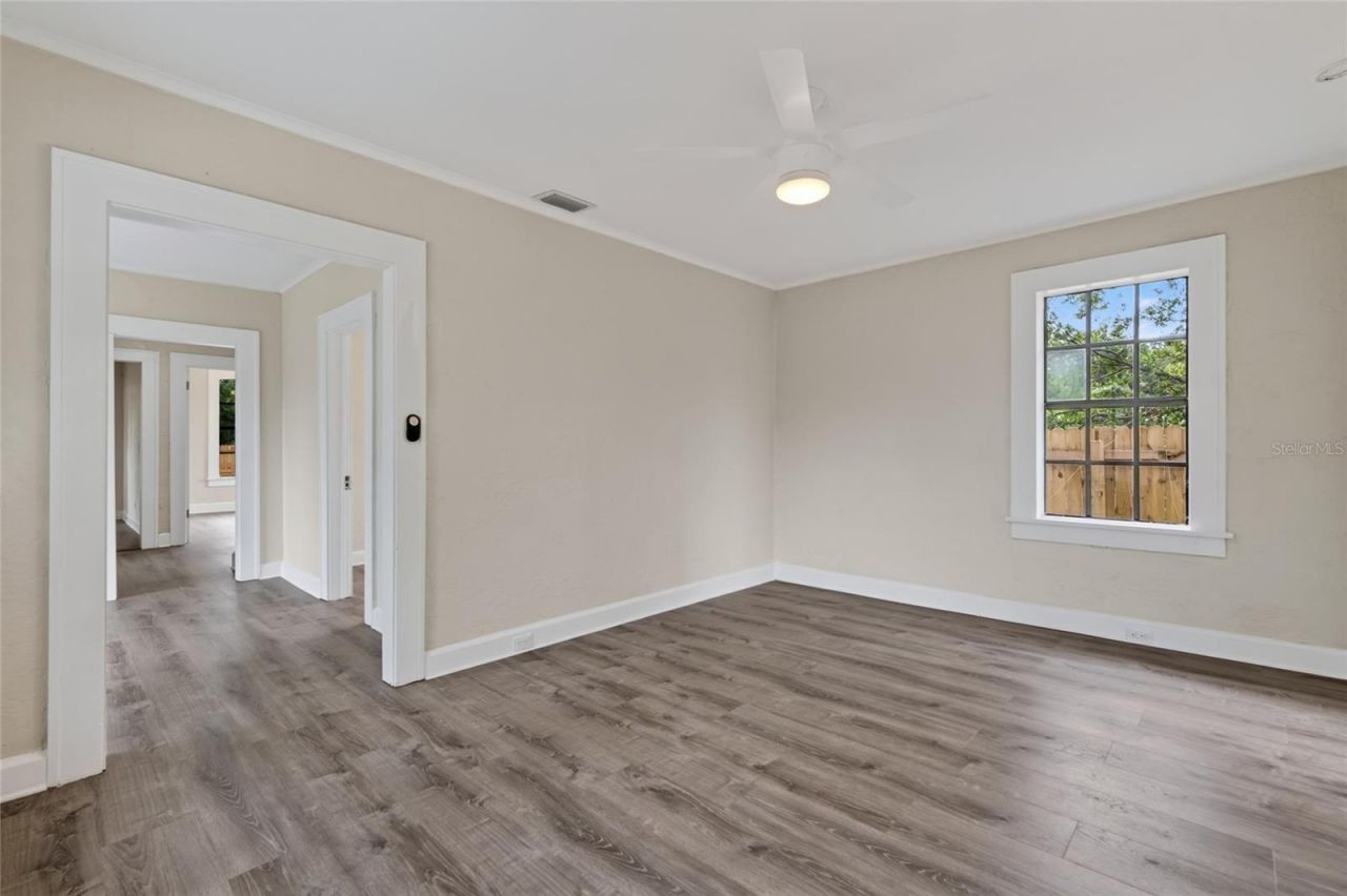 1327 35th Street S, Saint Petersburg, FL 33711 Photo