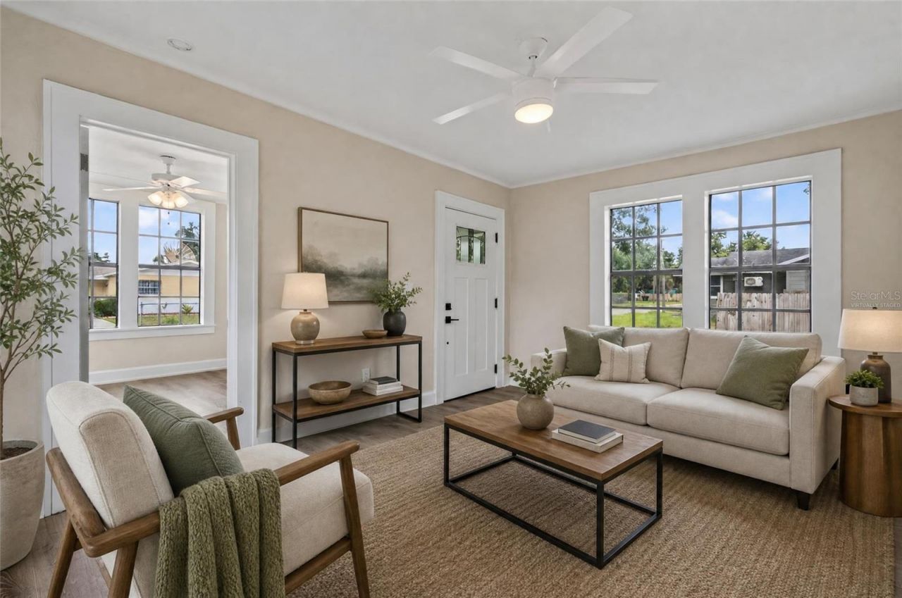 1327 35th Street S, Saint Petersburg, FL 33711 Photo