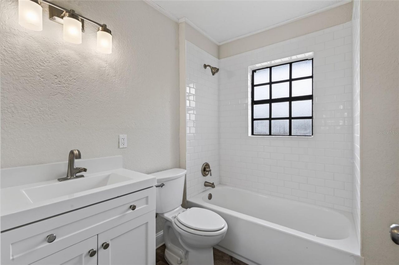 1327 35th Street S, Saint Petersburg, FL 33711 Photo