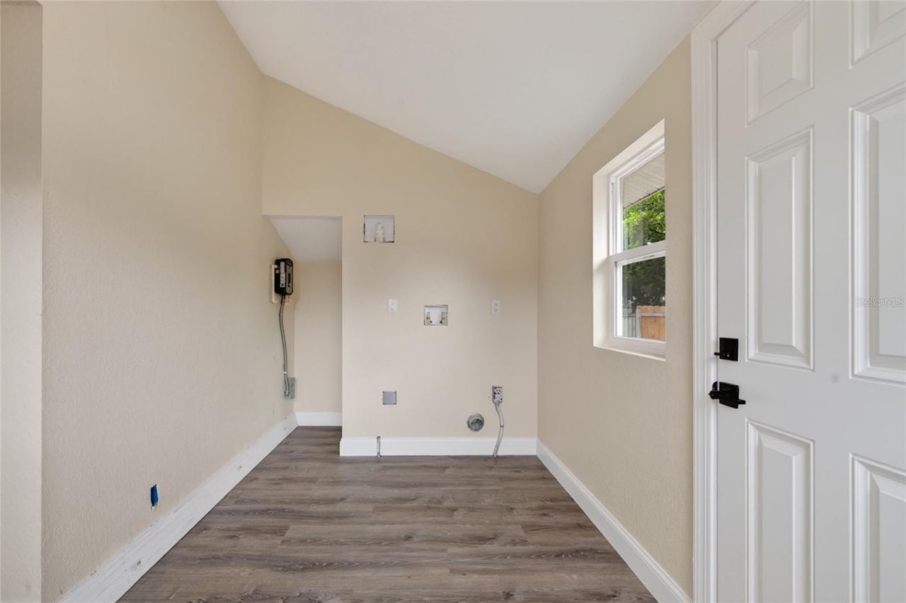1327 35th Street S, Saint Petersburg, FL 33711 Photo