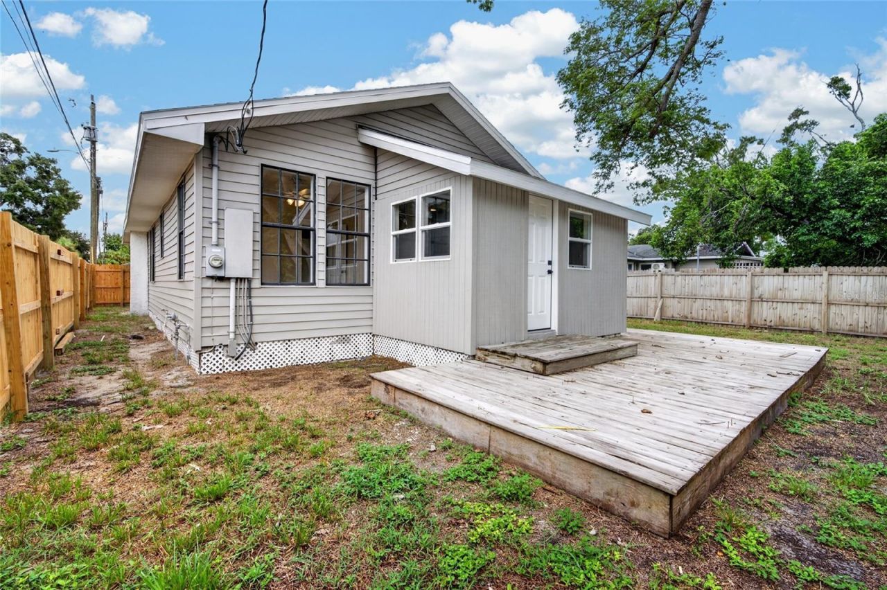 1327 35th Street S, Saint Petersburg, FL 33711 Photo